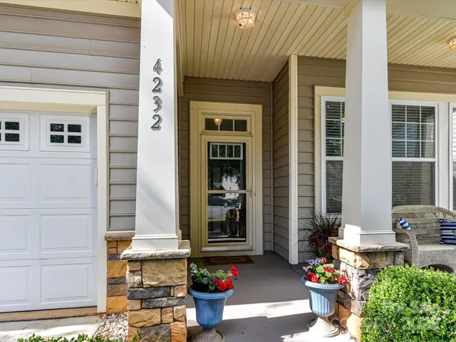 a view of entrance door of the house