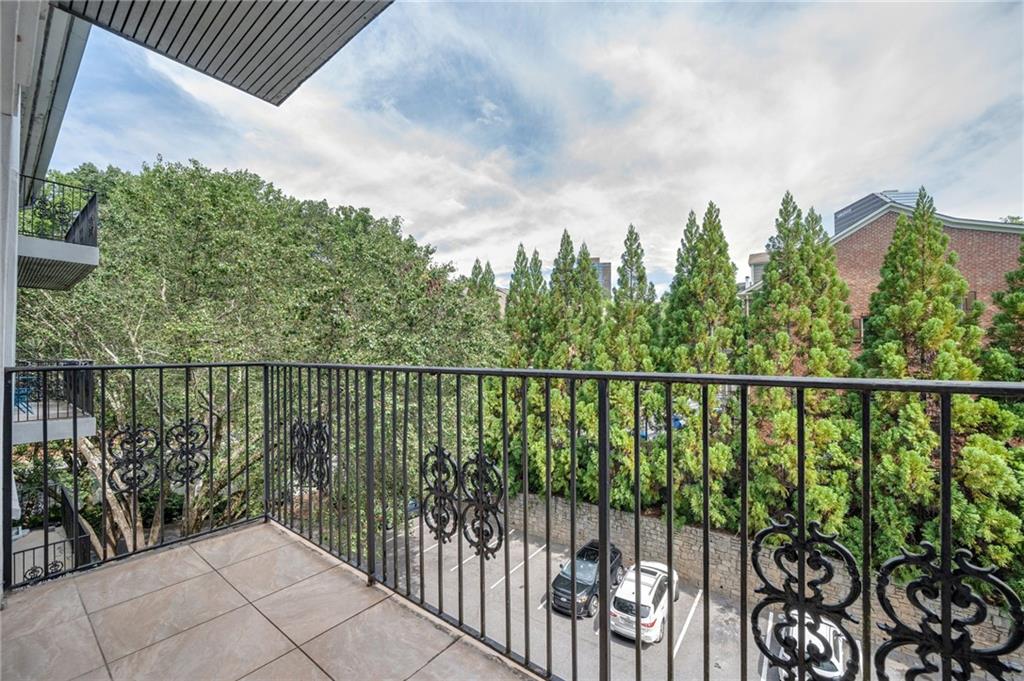 3203 Lenox Road Northeast, Unit 28 Atlanta, GA 30324 - Photo 5 of 37