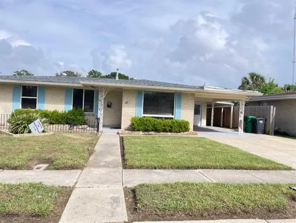 $210,000 | 12 Gretna Boulevard, Gretna, LA 70053