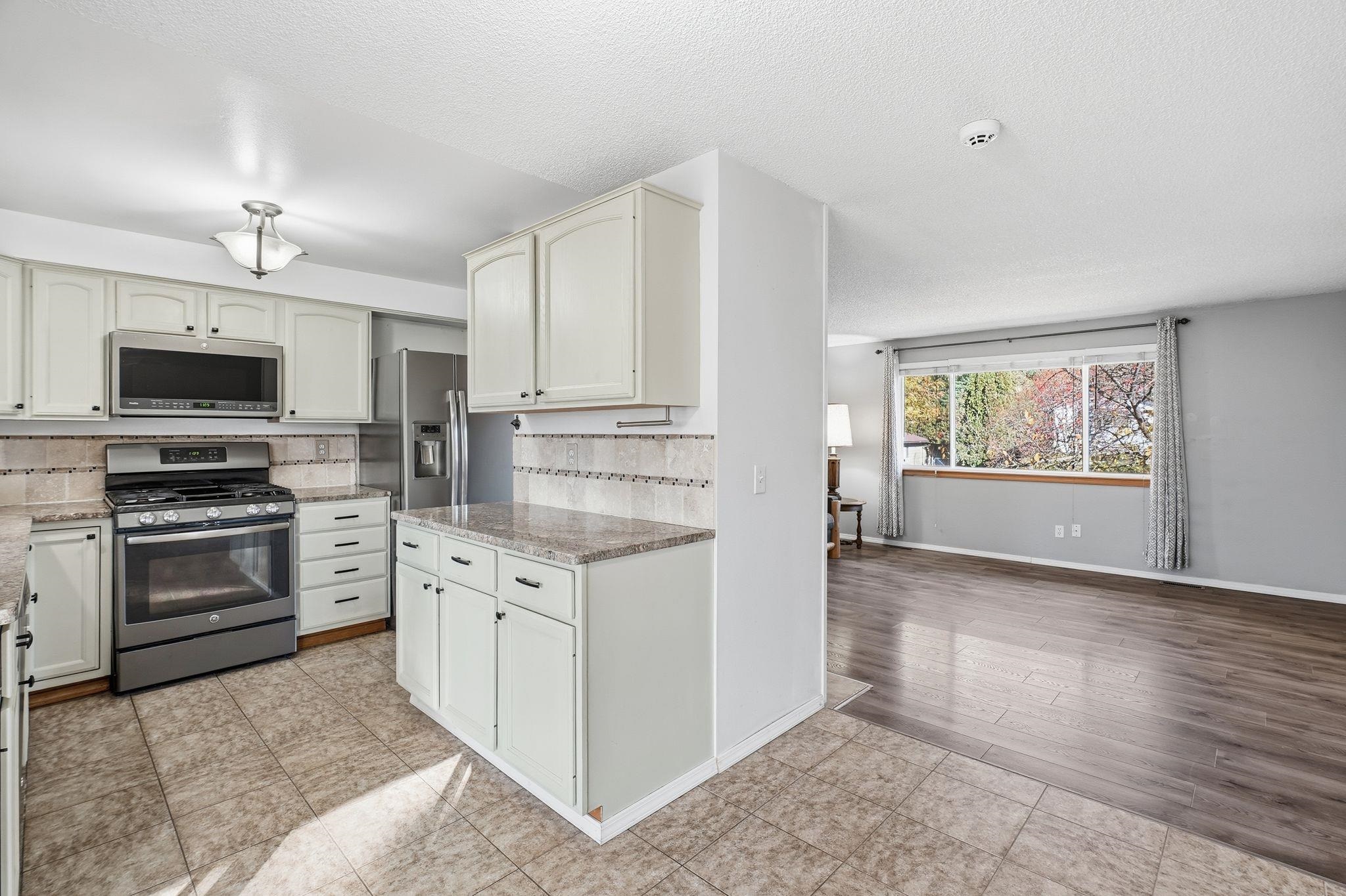 13206 East Tall Tree Road Spokane Valley, WA 99216 - Photo 6 of 26 Gallery Image 6