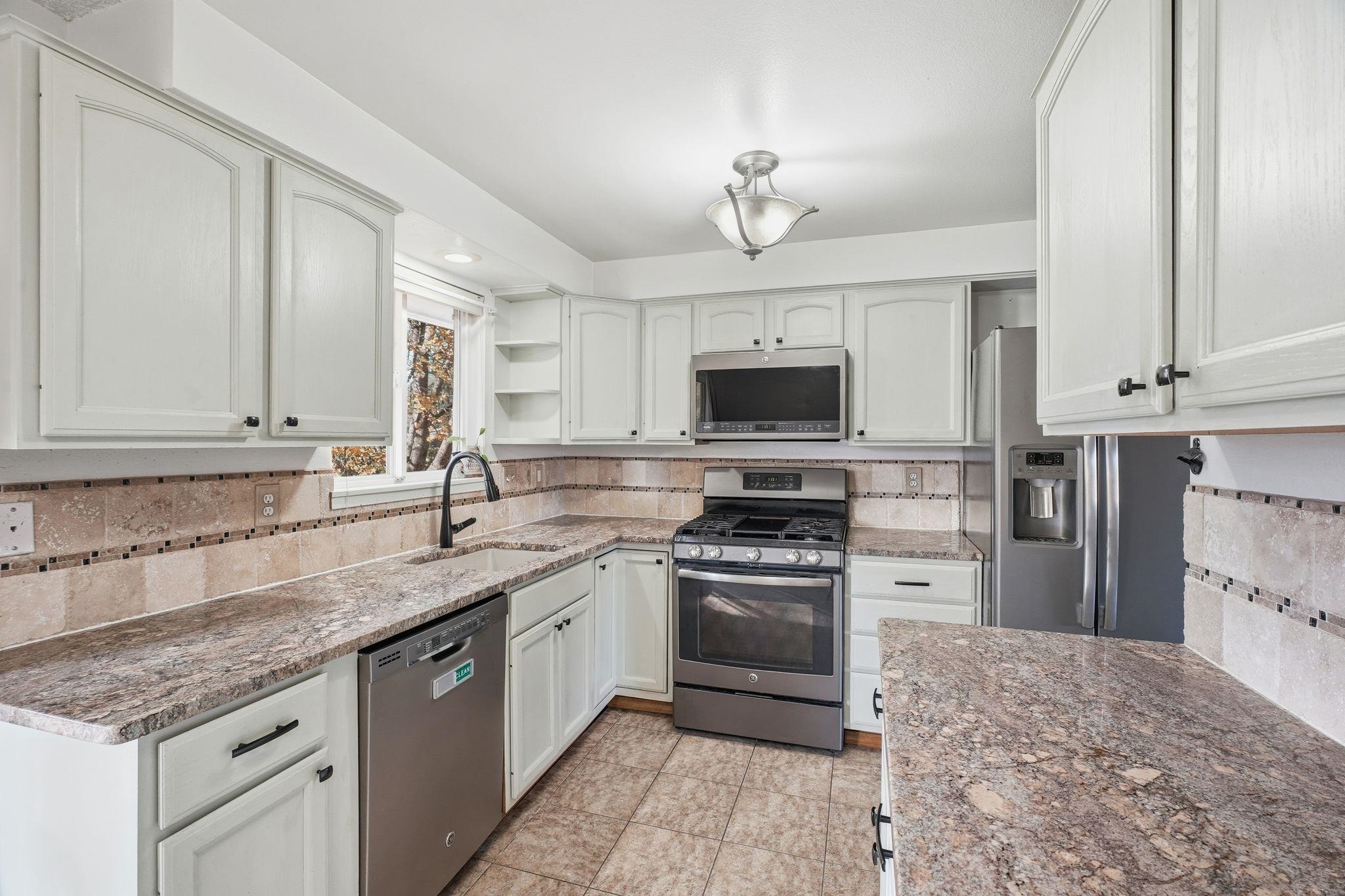 13206 East Tall Tree Road Spokane Valley, WA 99216 - Photo 7 of 26 Gallery Image 7