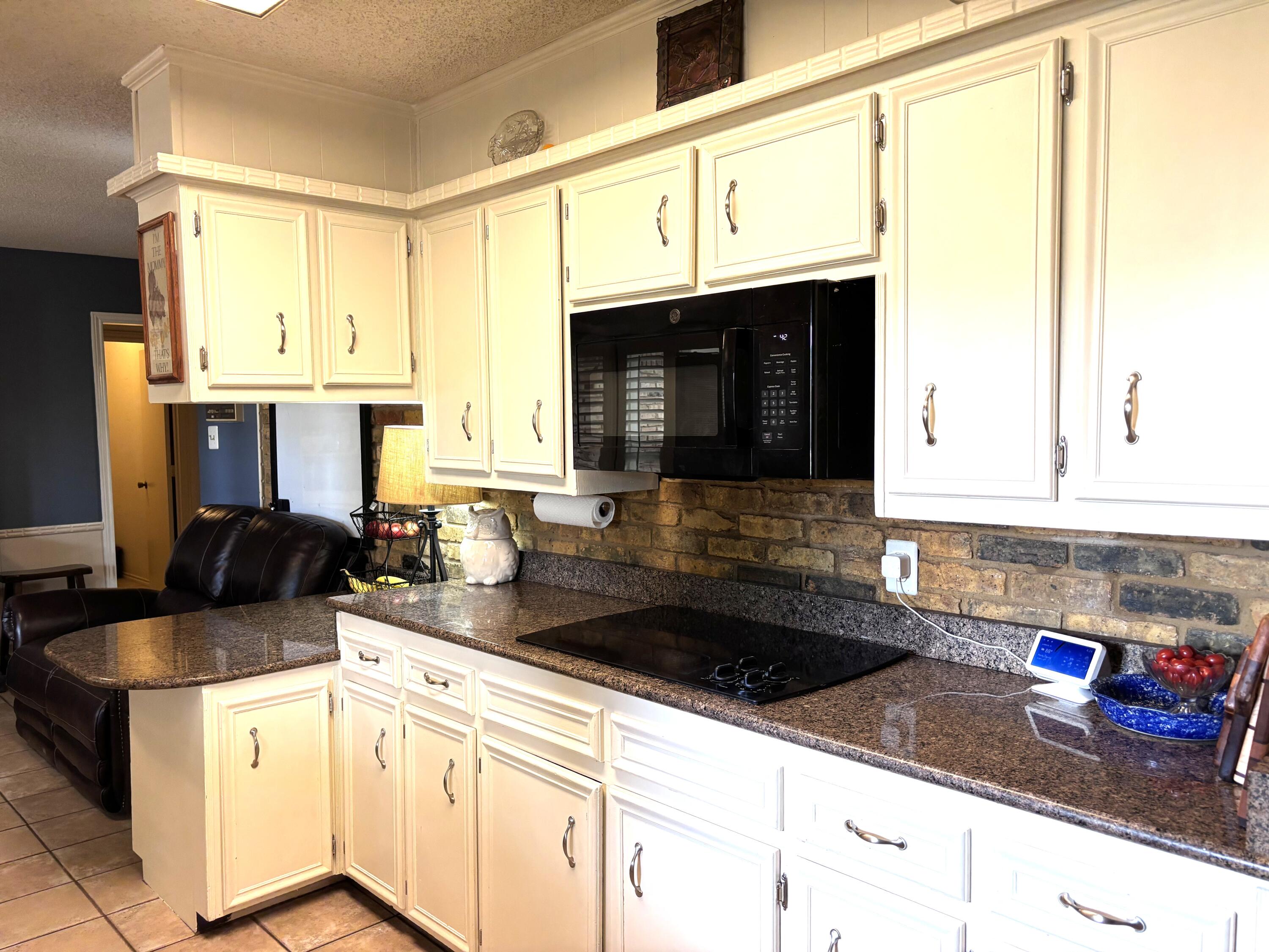 3608 76th Street Lubbock, TX 79423 - Photo 15 of 28 Kitchen