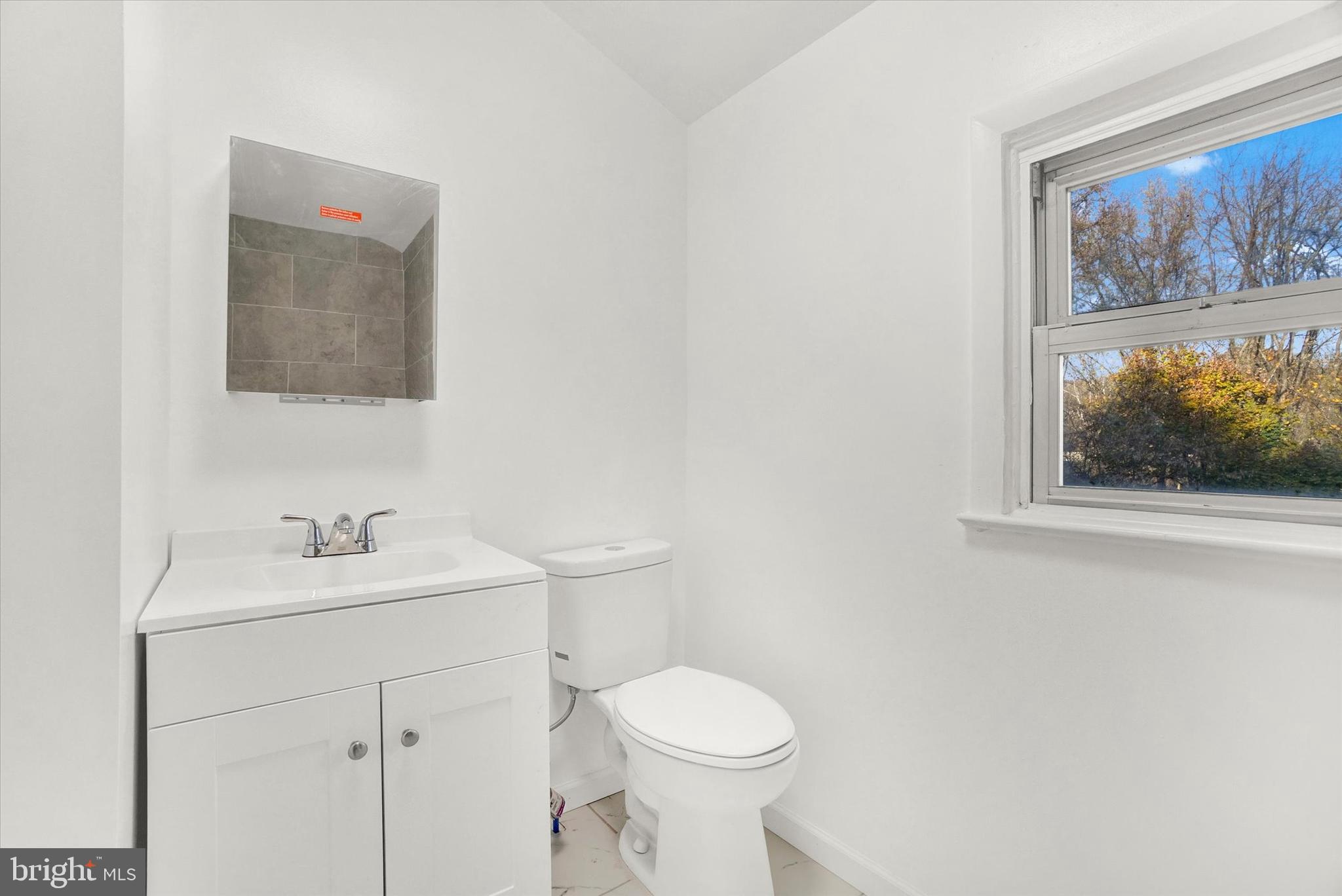 1140 Bowers Bridge Road Manchester, PA 17345 - Photo 14 of 27 Full bath