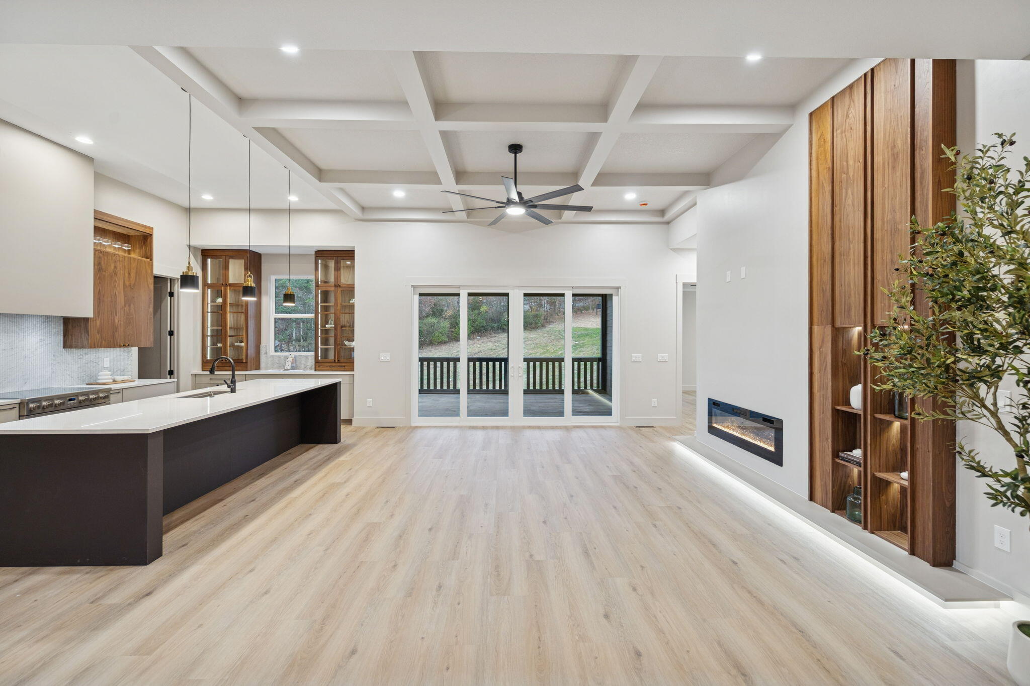 84-540 Wilkinson Rd NE - 003