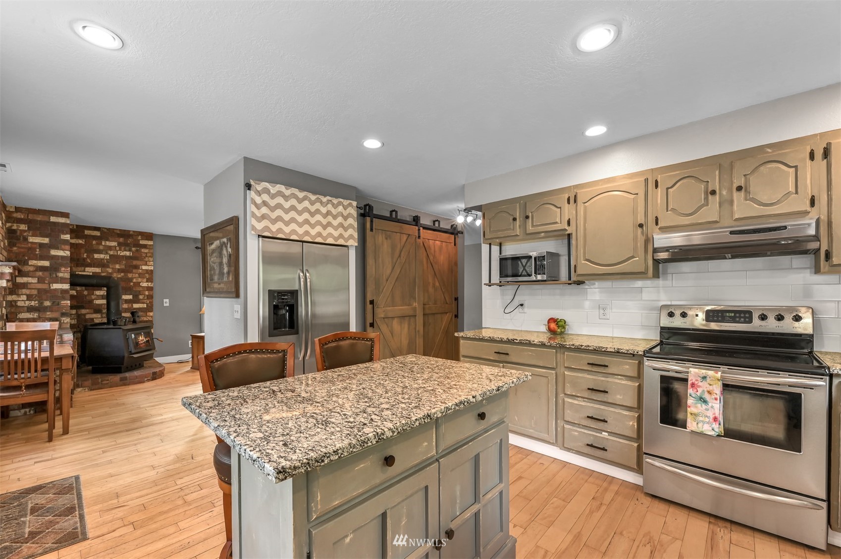 26656 Ridgewood Lane Sedro-Woolley, WA 98284 - Photo 8 of 37 Gallery Image 8