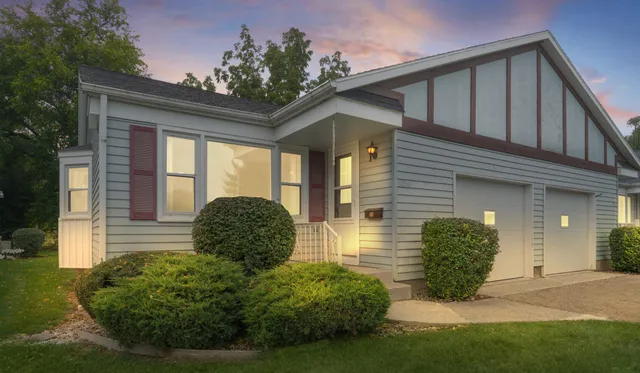 $200,000 | 1050 Village Lane, Jenison, MI 49428