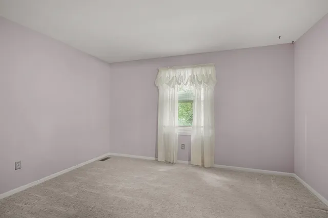 $200,000 | 1050 Village Lane, Jenison, MI 49428