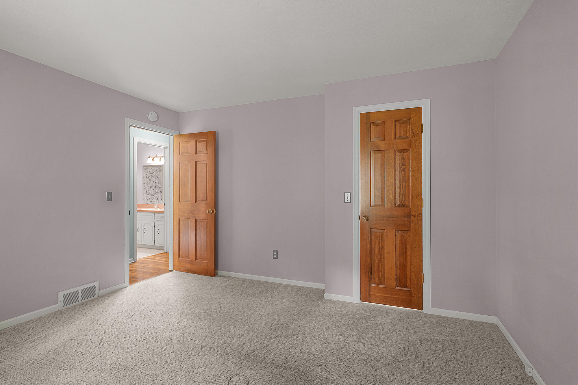 1050 Village Lane Jenison, MI 49428 - Photo 18 of 31 DSC06518