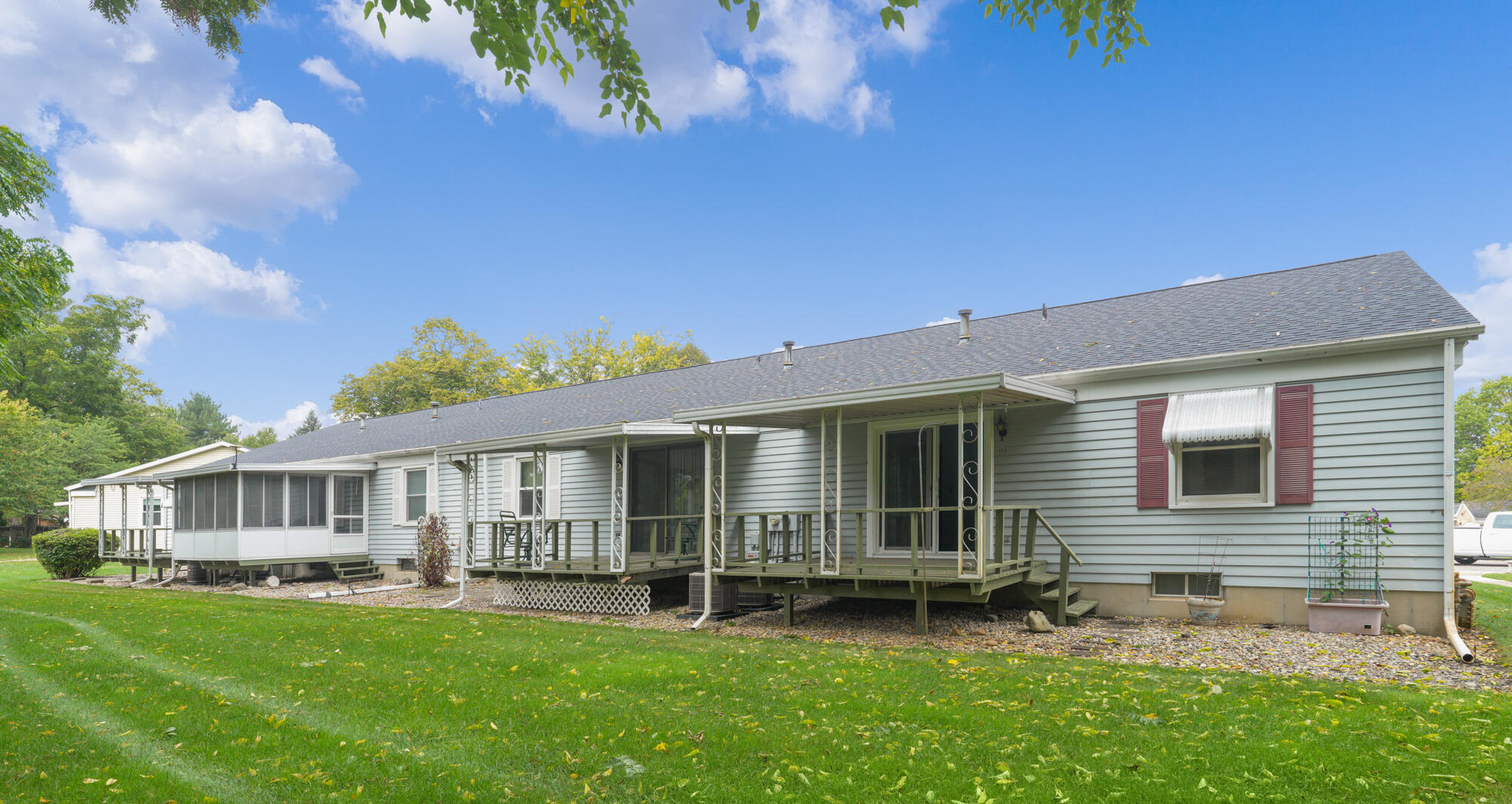 1050 Village Lane Jenison, MI 49428 - Photo 25 of 31 DSC06531