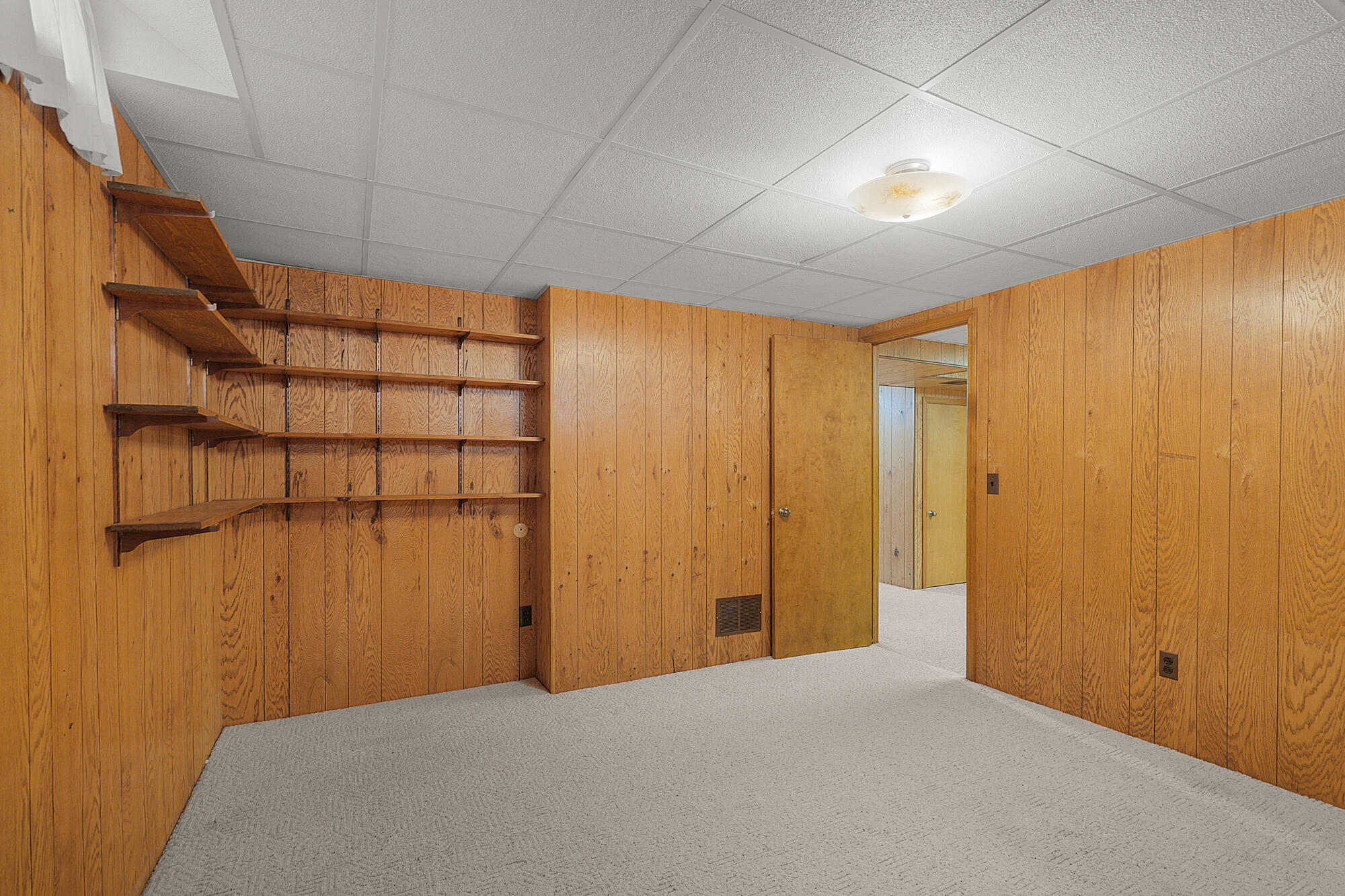 1050 Village Lane Jenison, MI 49428 - Photo 30 of 31 DSC06555