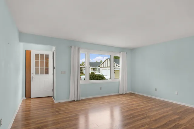 $200,000 | 1050 Village Lane, Jenison, MI 49428