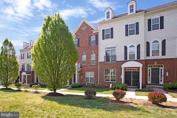 $3,200 | 505 Jurgensen Place, Hyattsville, MD 20785