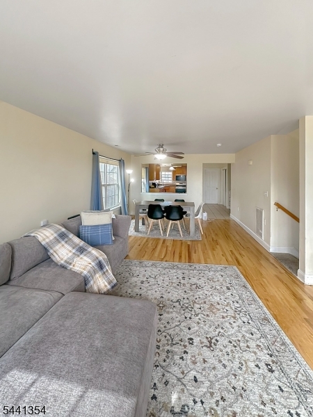 178 Front Street Elizabeth Port, NJ 07206 - Photo 4 of 20