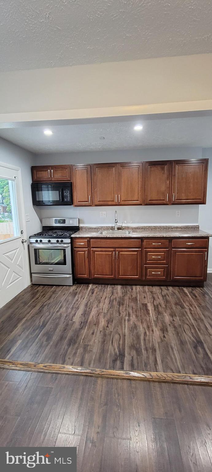 2128 Sunnythorn Road Middle River, MD 21220 - Photo 10 of 39 Gallery Image 10