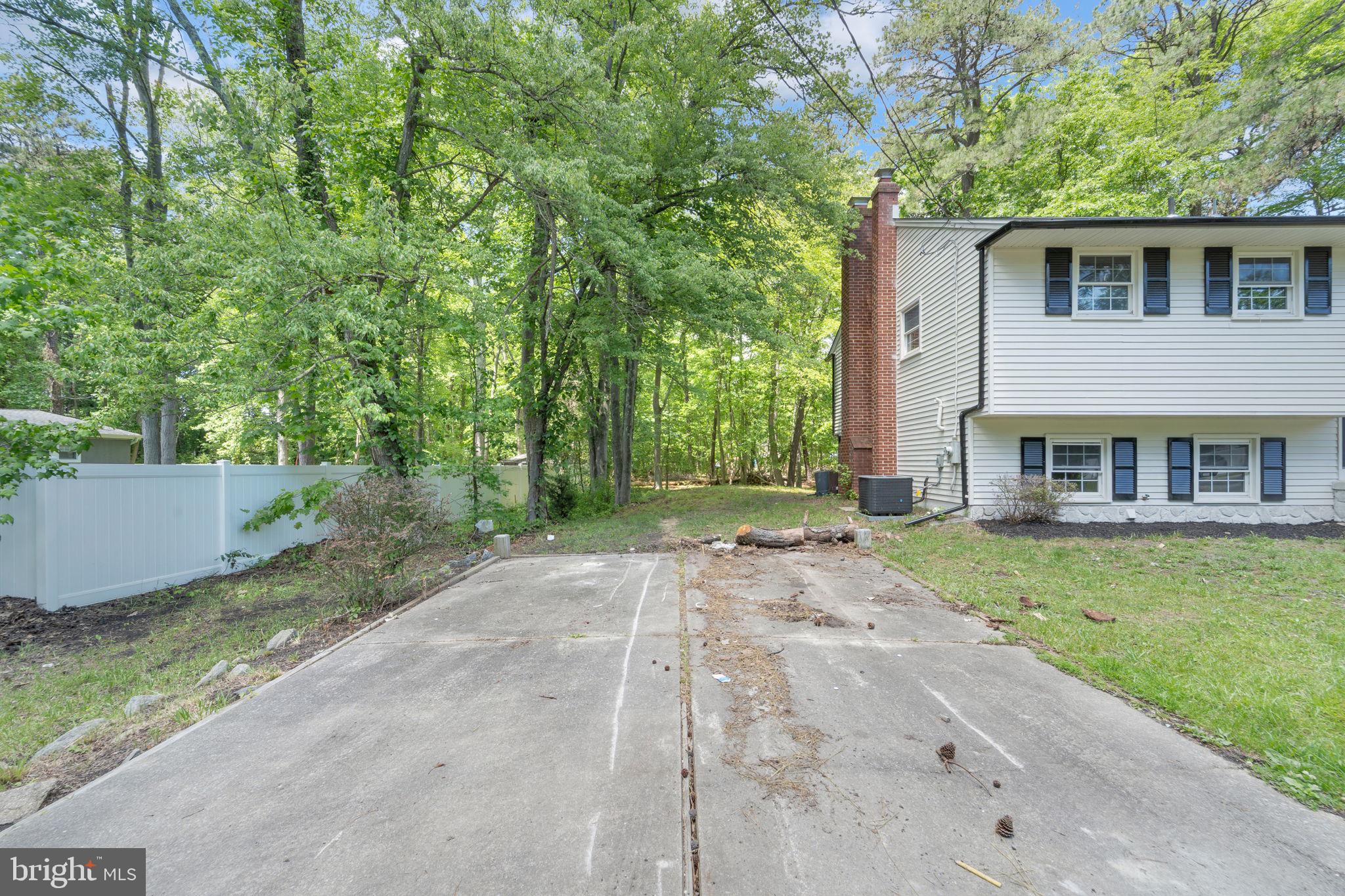 43 Norcross Road Gibbsboro, NJ 08026 - Photo 4 of 33 Gallery Image 4