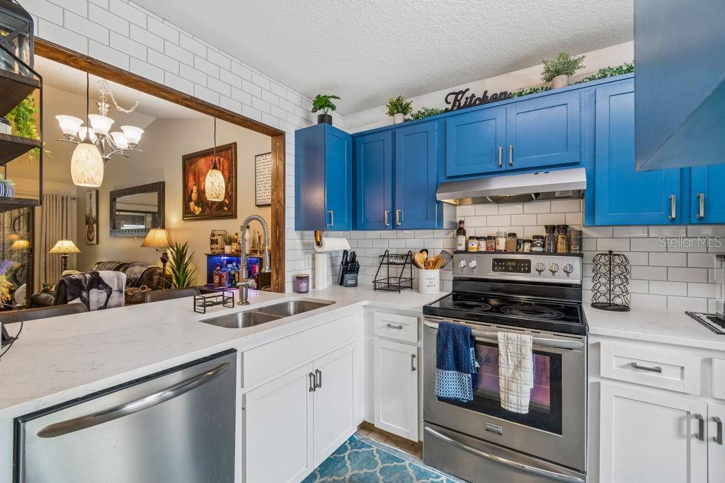 4753 Sunny Loop Holiday, FL 34690 - Photo 9 of 29