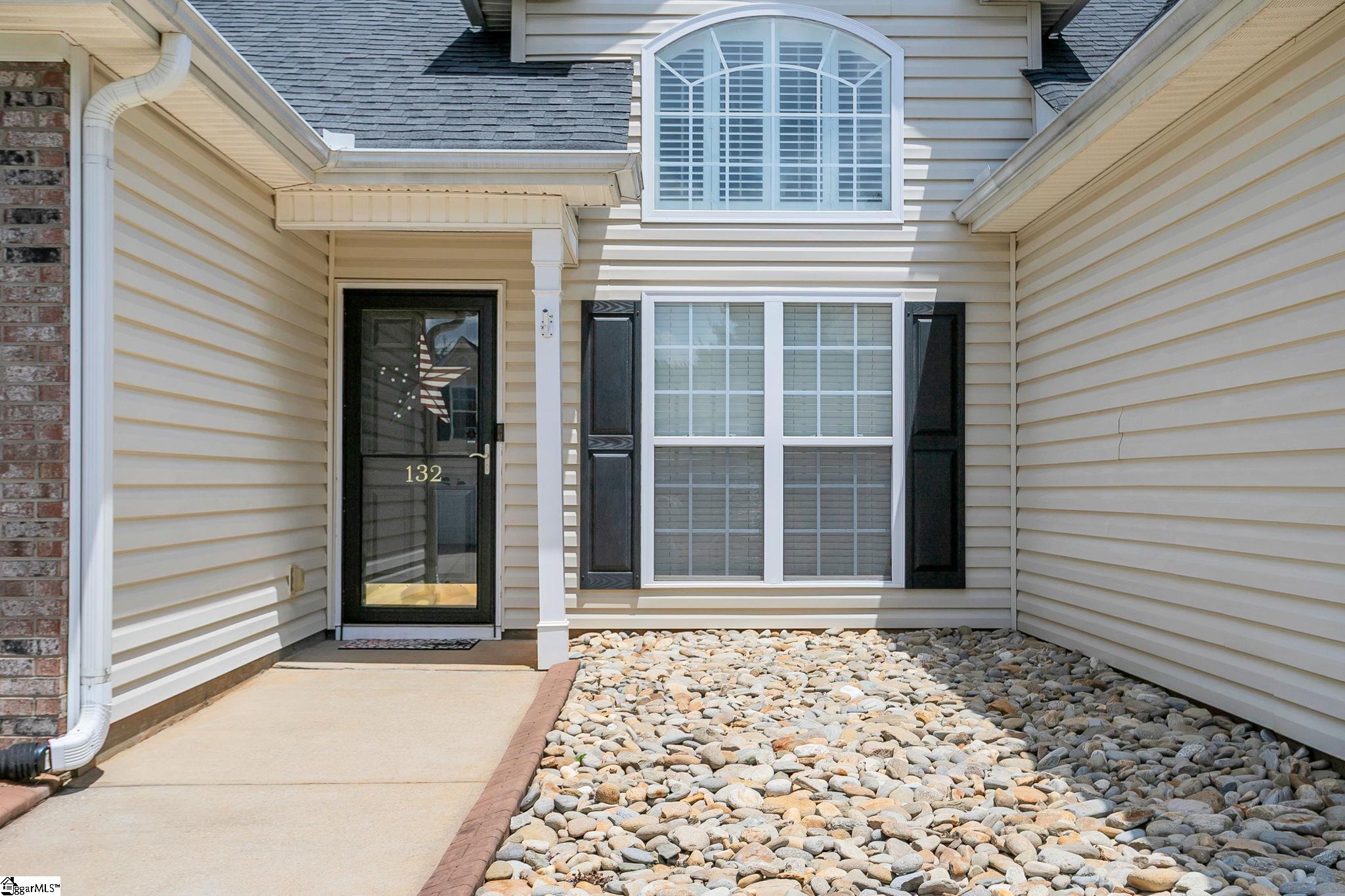 132 St Johns Street Simpsonville, SC 29680 - Photo 2 of 42