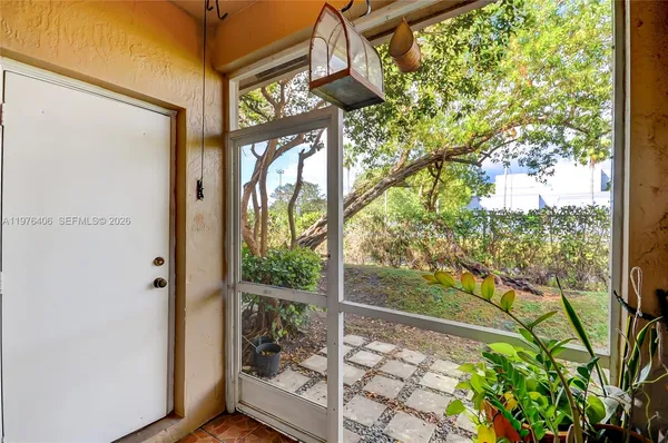 $465,000 | 5737 Northwest 114th Path, Unit 113, Doral, FL 33178