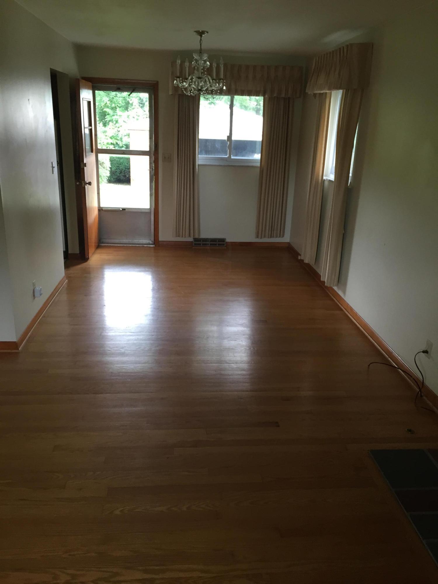 1747 Shady Lane Road Columbus, OH 43227 - Photo 3 of 13 Gallery Image 3