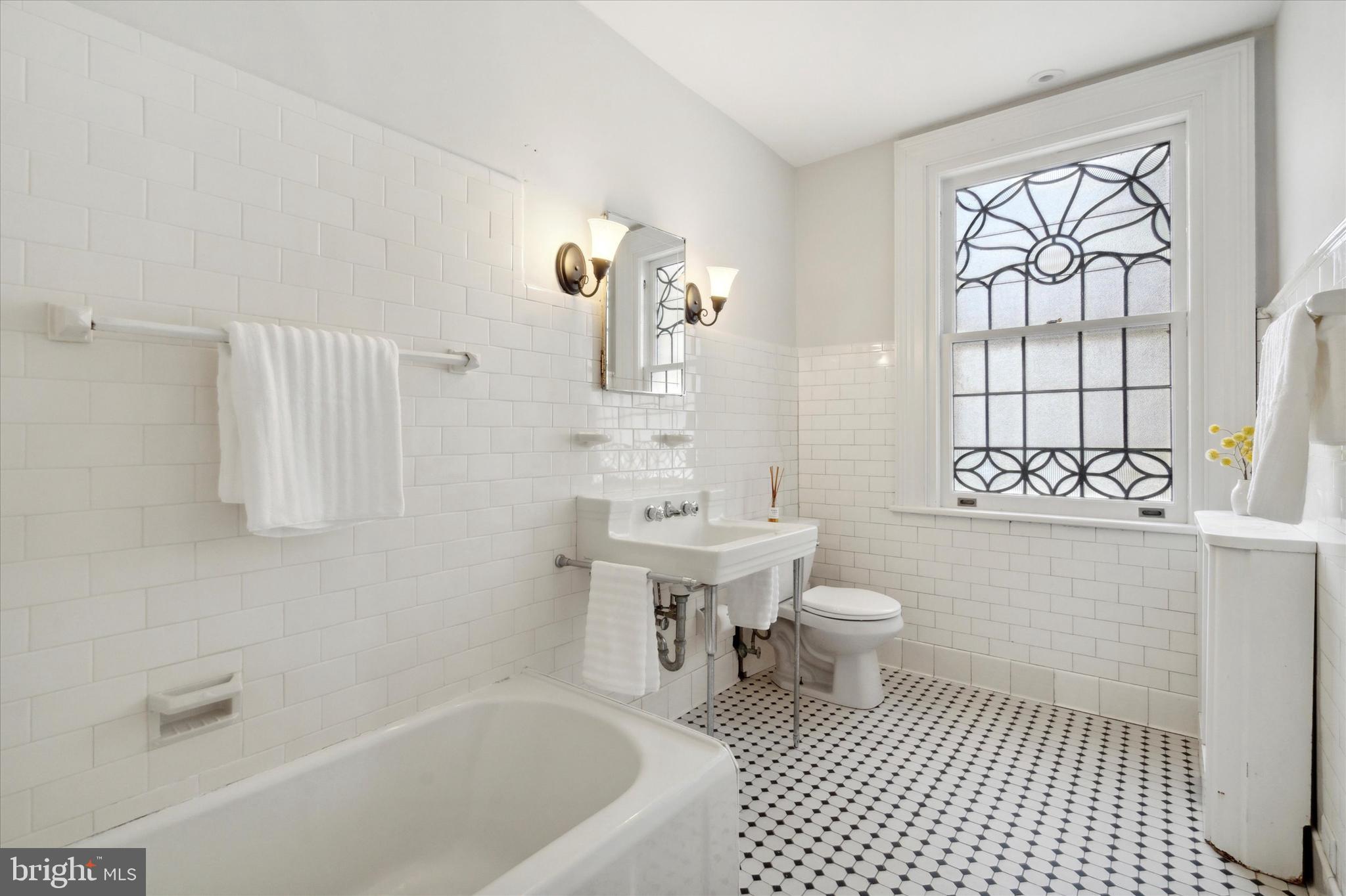 1246 Lenox Road Jenkintown, PA 19046 - Photo 19 of 43