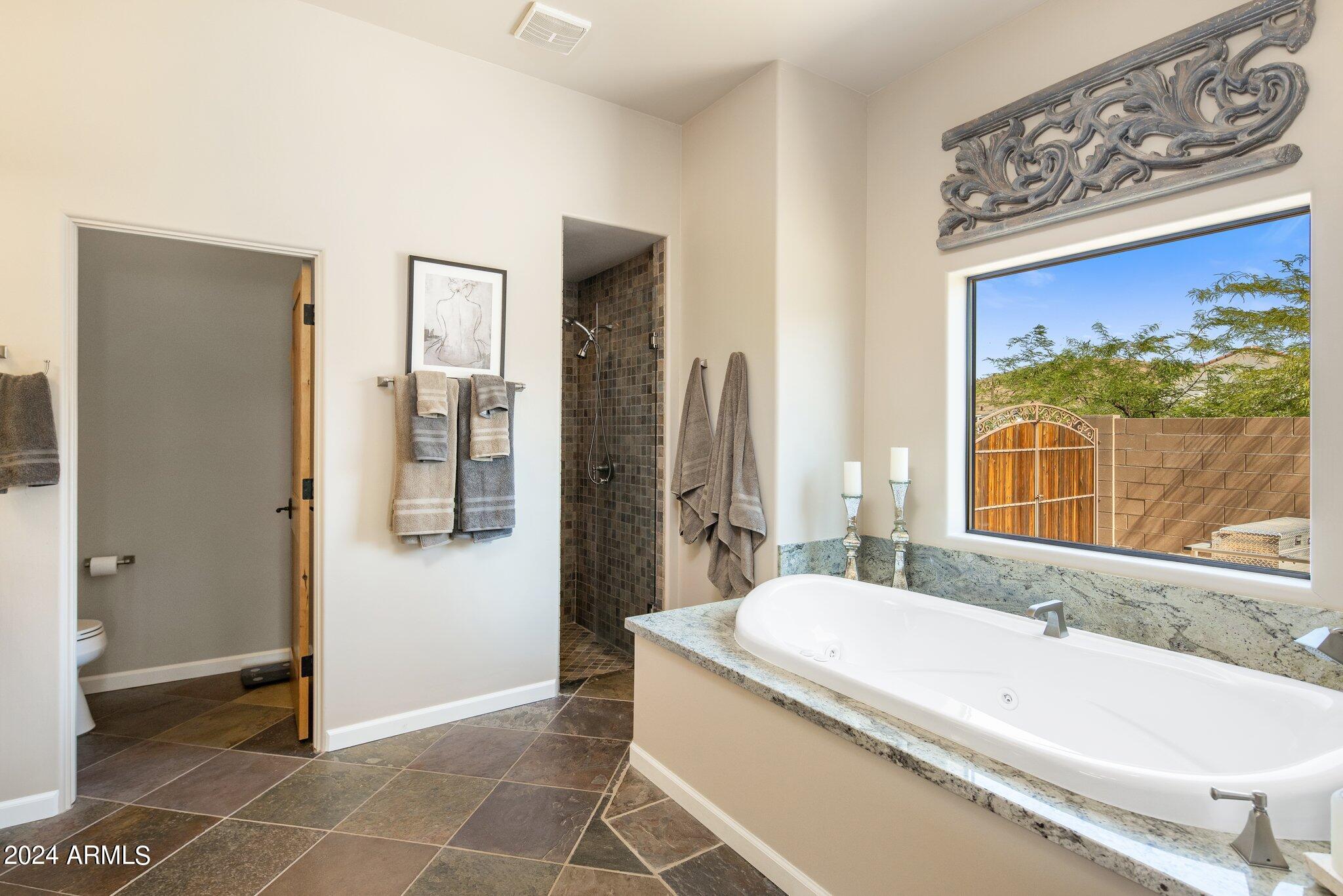 323 West Quartz Rock Road Phoenix, AZ 85085 - Photo 15 of 40 Primary Bathroom
