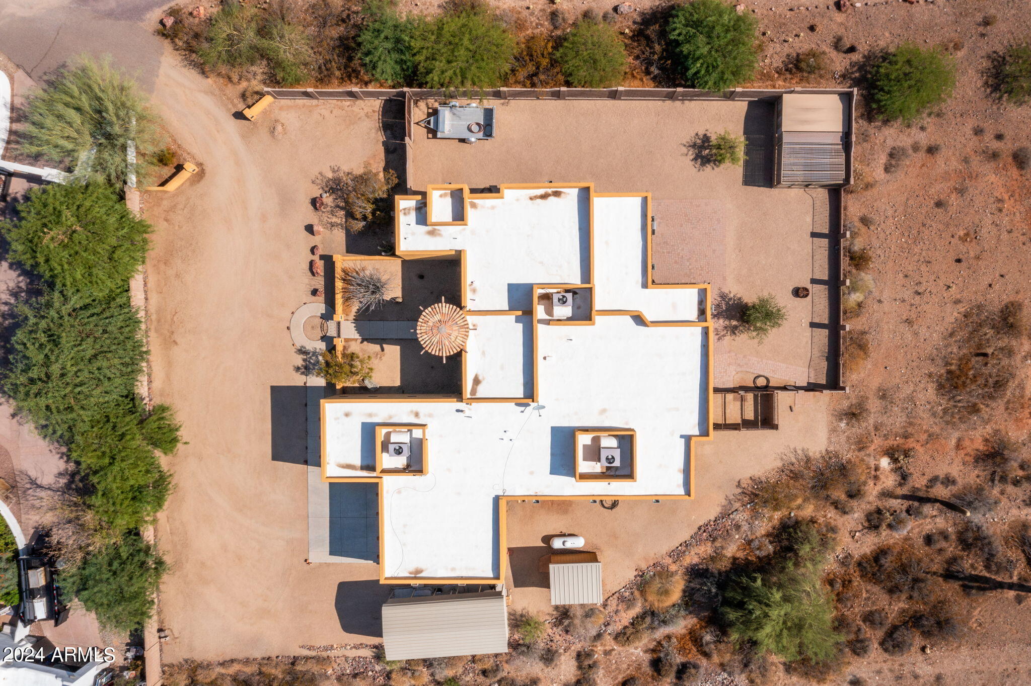 323 West Quartz Rock Road Phoenix, AZ 85085 - Photo 39 of 40 Fenced Yard
