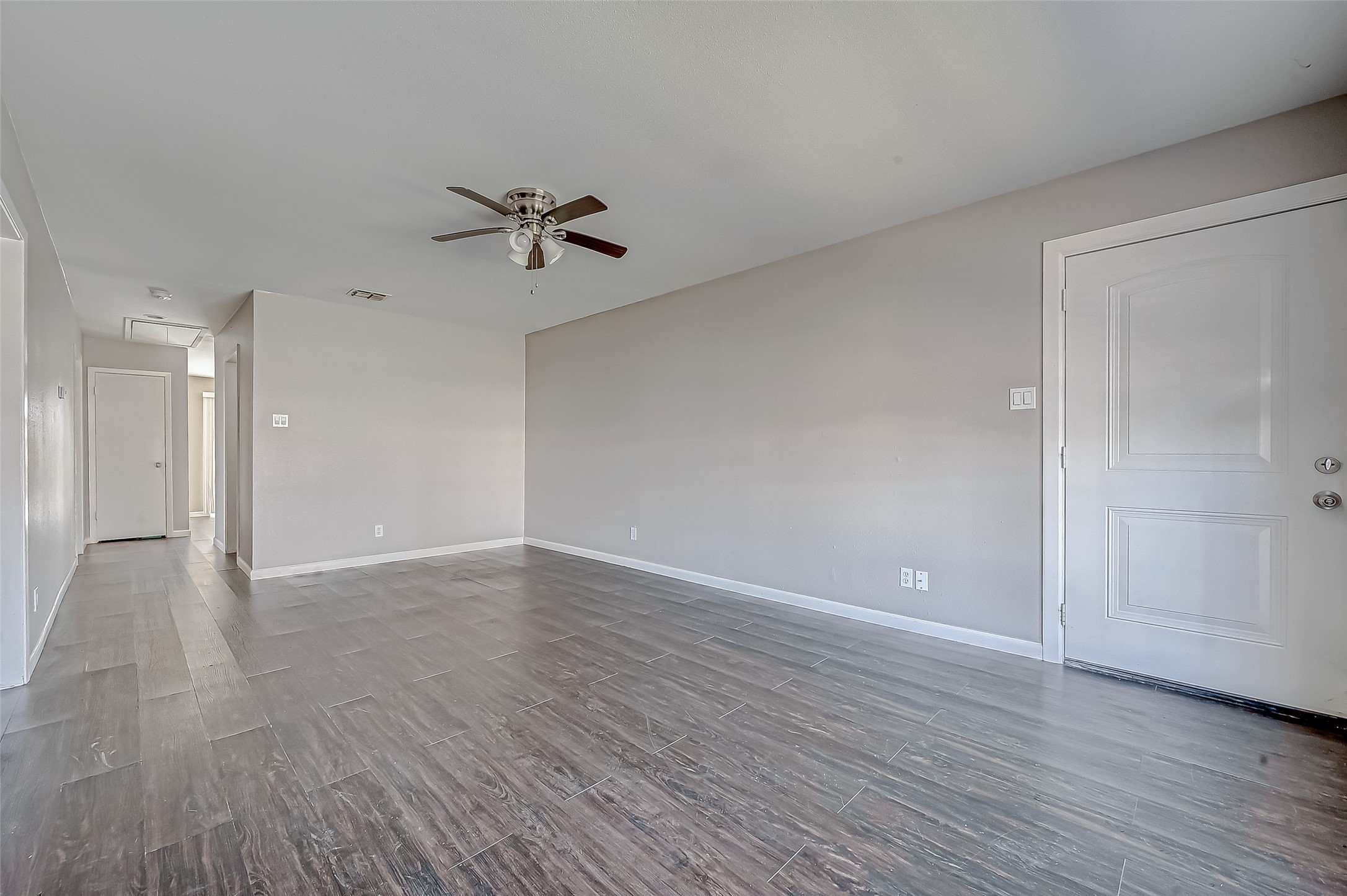 7315 Housman Houston, TX 77055 - Photo 7 of 49