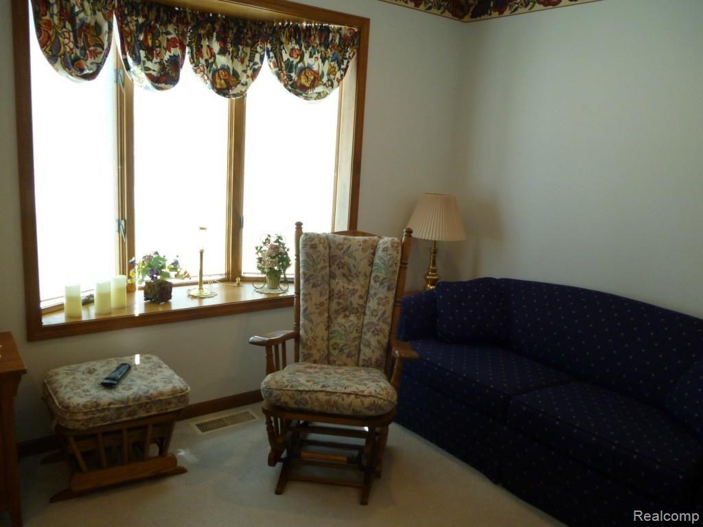 162 Timber Ridge Drive Vassar, MI 48768 - Photo 18 of 35 P1010309.jpg