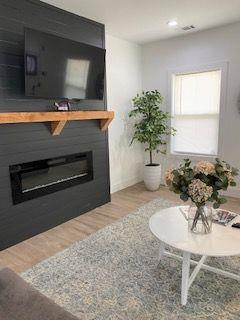 987 Fair Street Southwest Atlanta, GA 30314 - Photo 2 of 38