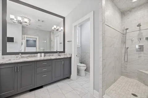 $1,899,999 | 211 South Monroe Street, Hinsdale, IL 60521