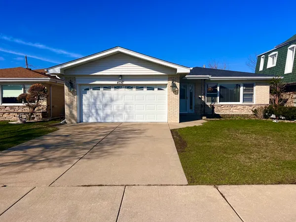 $3,000 | 4716 Thatcher Avenue, Norridge, IL 60706