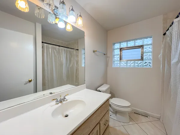 $3,000 | 4716 Thatcher Avenue, Norridge, IL 60706