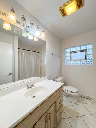 $3,000 | 4716 Thatcher Avenue, Norridge, IL 60706