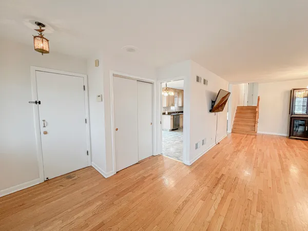 $3,000 | 4716 Thatcher Avenue, Norridge, IL 60706