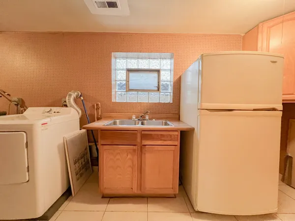 $3,000 | 4716 Thatcher Avenue, Norridge, IL 60706