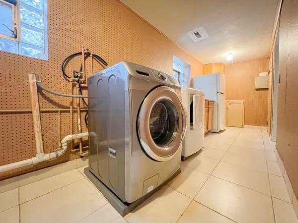 $3,000 | 4716 Thatcher Avenue, Norridge, IL 60706