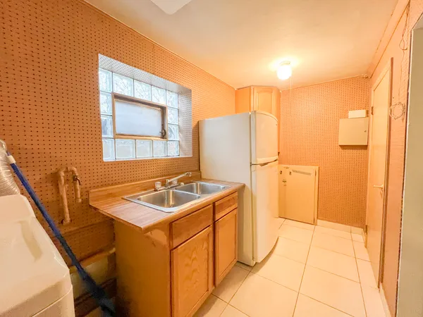 $3,000 | 4716 Thatcher Avenue, Norridge, IL 60706