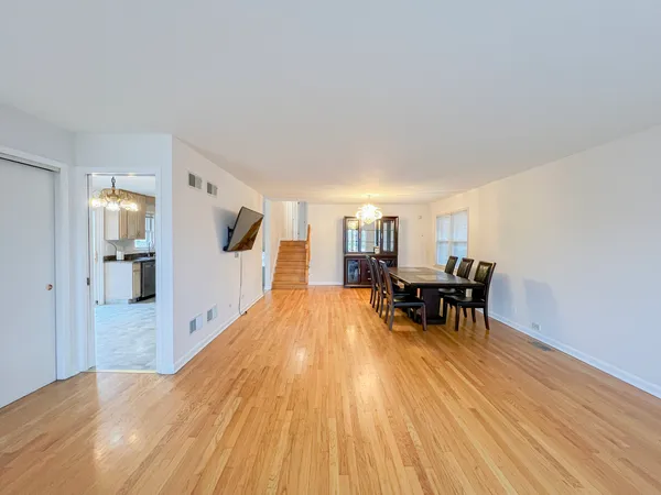 $3,000 | 4716 Thatcher Avenue, Norridge, IL 60706