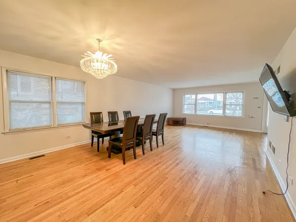 $3,000 | 4716 Thatcher Avenue, Norridge, IL 60706