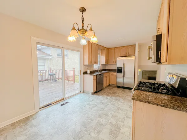 $3,000 | 4716 Thatcher Avenue, Norridge, IL 60706