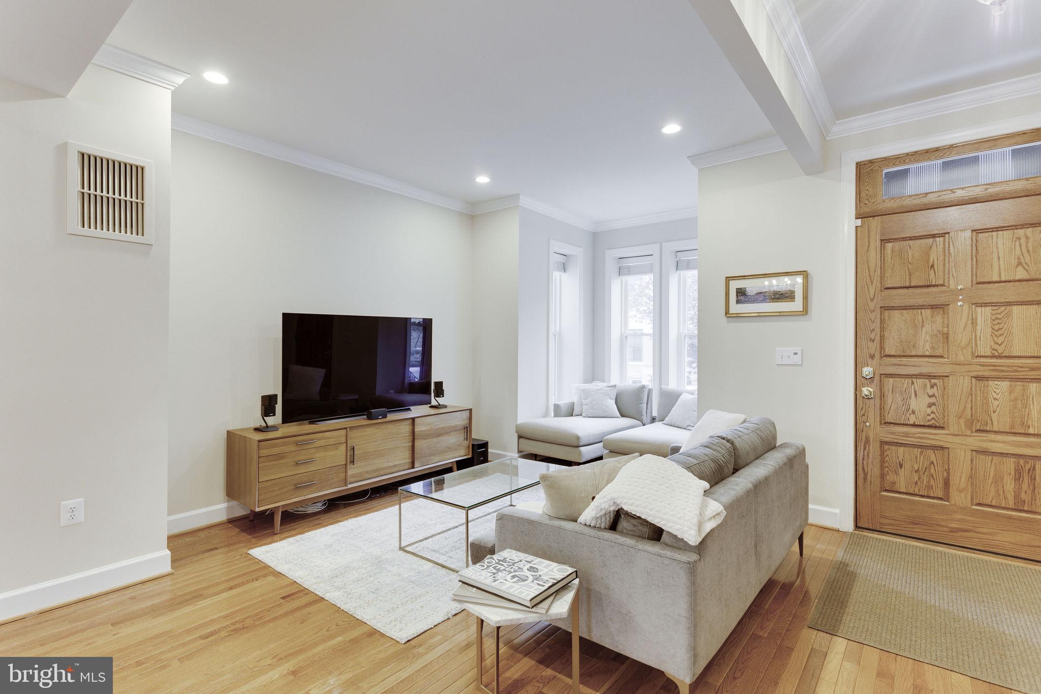 139 Thomas Street Northwest Washington, DC 20001 - Photo 6 of 69