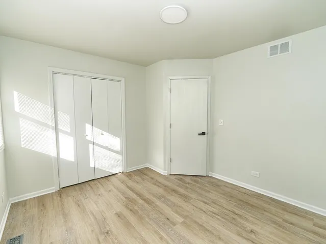 $379,900 | 3032 West Vermont Avenue, Waukegan, IL 60087