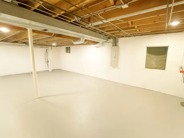 $379,900 | 3032 West Vermont Avenue, Waukegan, IL 60087