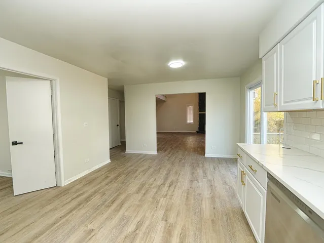 $379,900 | 3032 West Vermont Avenue, Waukegan, IL 60087