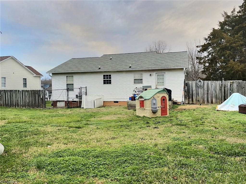459 Sunset Ridge Lane Lexington, NC 27295 - Photo 5 of 18 Gallery Image 5