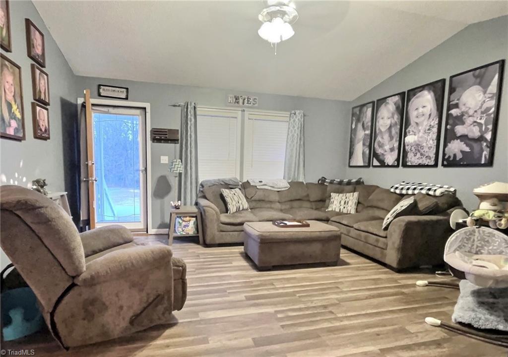 459 Sunset Ridge Lane Lexington, NC 27295 - Photo 6 of 18 Gallery Image 6