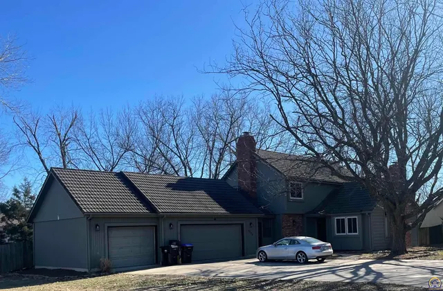 $380,000 | 3800 Southwest Nottingham Road, Topeka, KS 66610