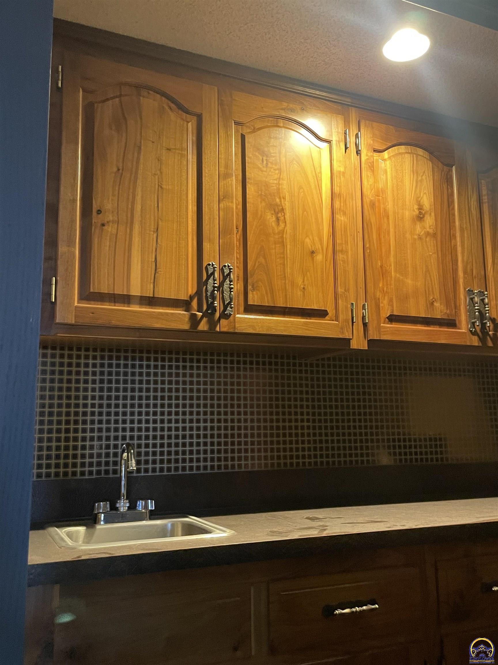 3800 Southwest Nottingham Road Topeka, KS 66610 - Photo 19 of 45