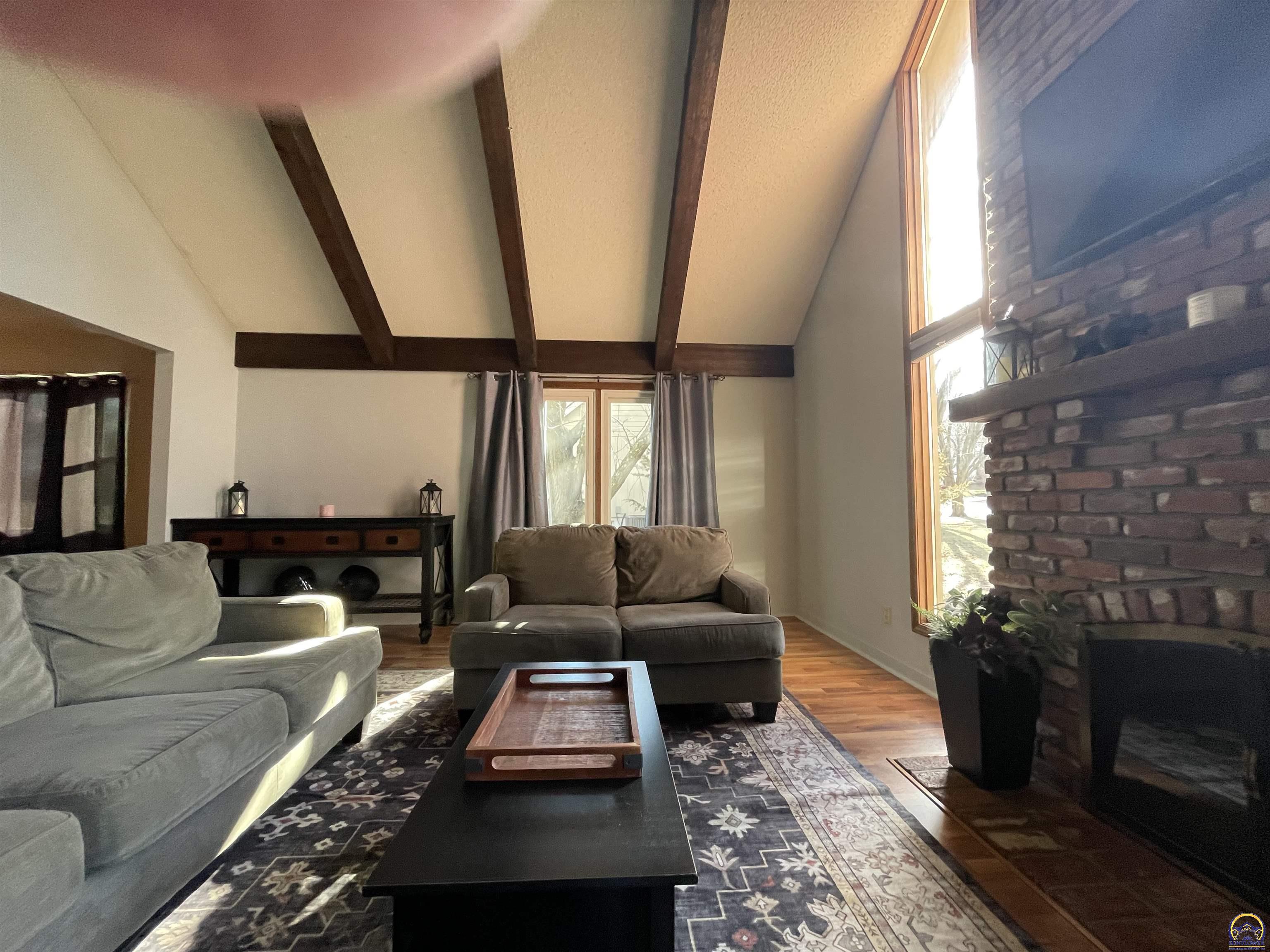 3800 Southwest Nottingham Road Topeka, KS 66610 - Photo 3 of 41