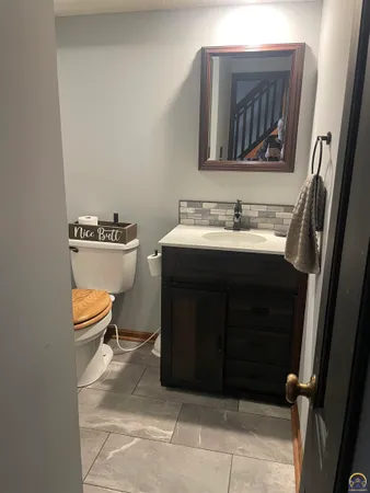 $380,000 | 3800 Southwest Nottingham Road, Topeka, KS 66610